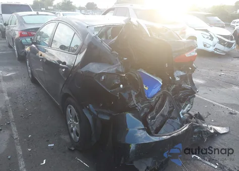 2015 Kia Forte Lx z USA, uszkodzony, nr VIN KNAFX4A60F5404473